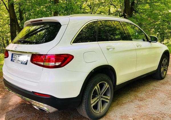 Mercedes-Benz GLC cena 139000 przebieg: 77000, rok produkcji 2019 z Staszów małe 67